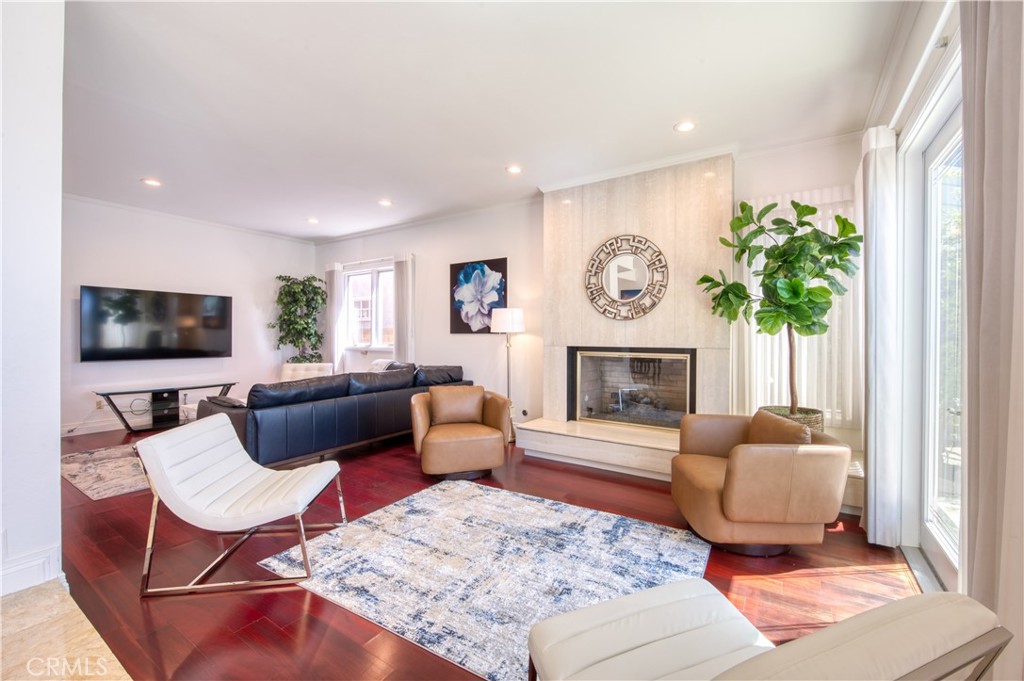 3372 Venture Drive