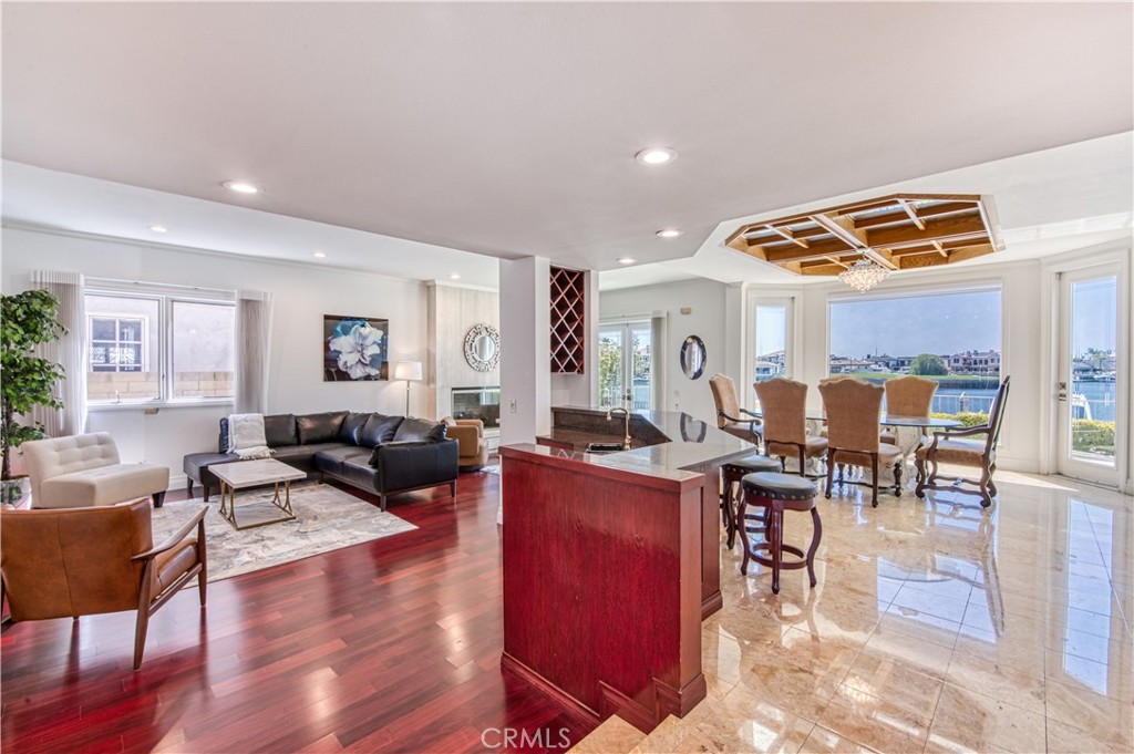 3372 Venture Drive
