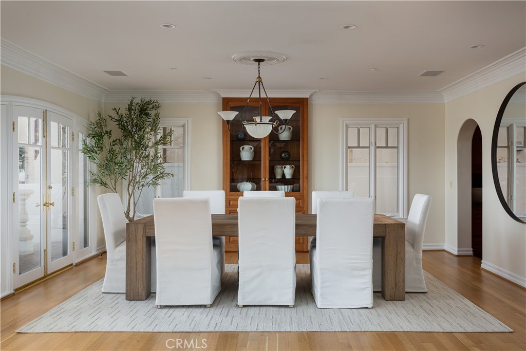 24352 Santa Clara Avenue