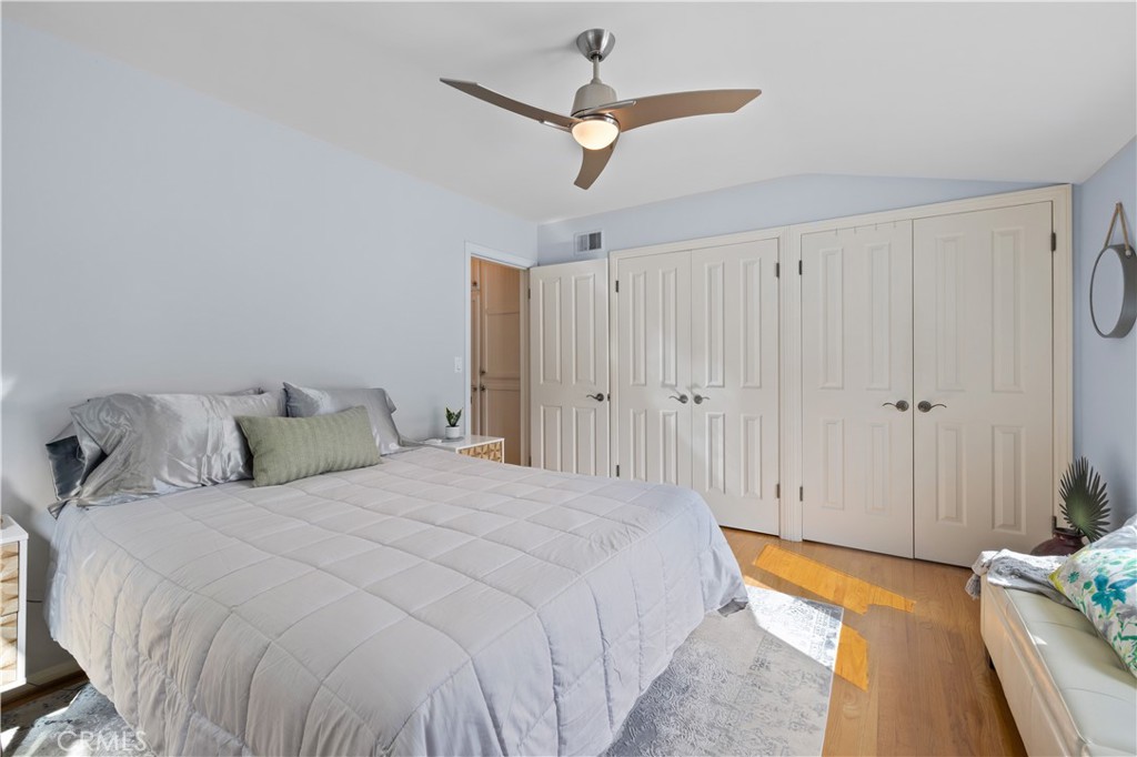 208 W Avenida De Los Lobos Marinos