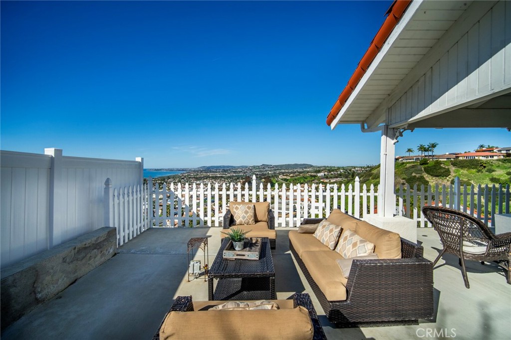 307 E Avenida Cordoba