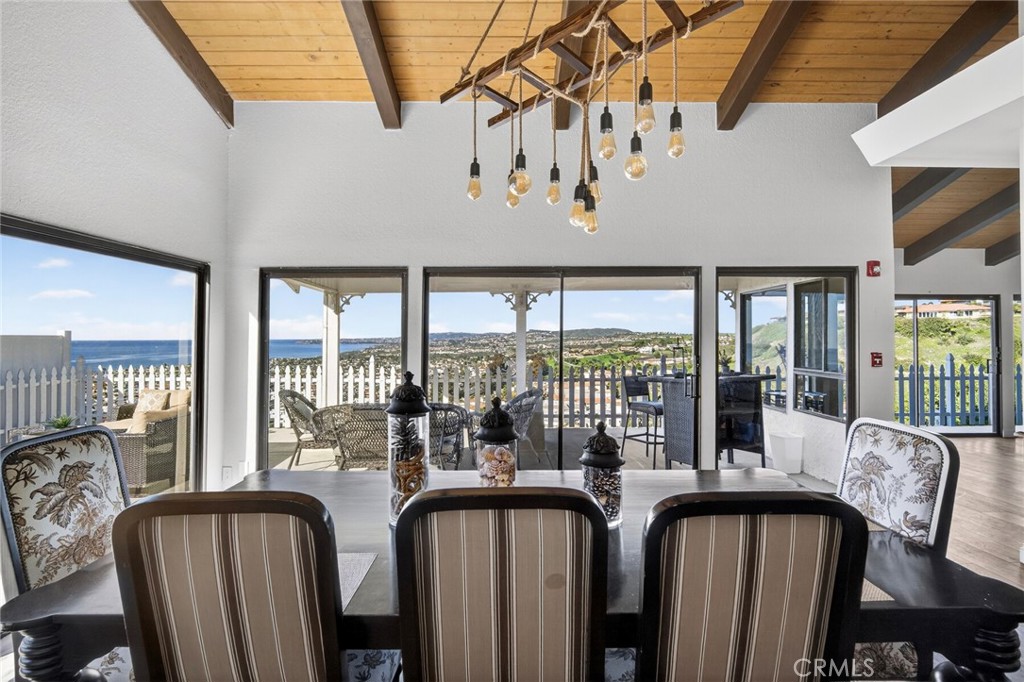 307 E Avenida Cordoba