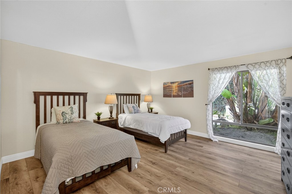 307 E Avenida Cordoba