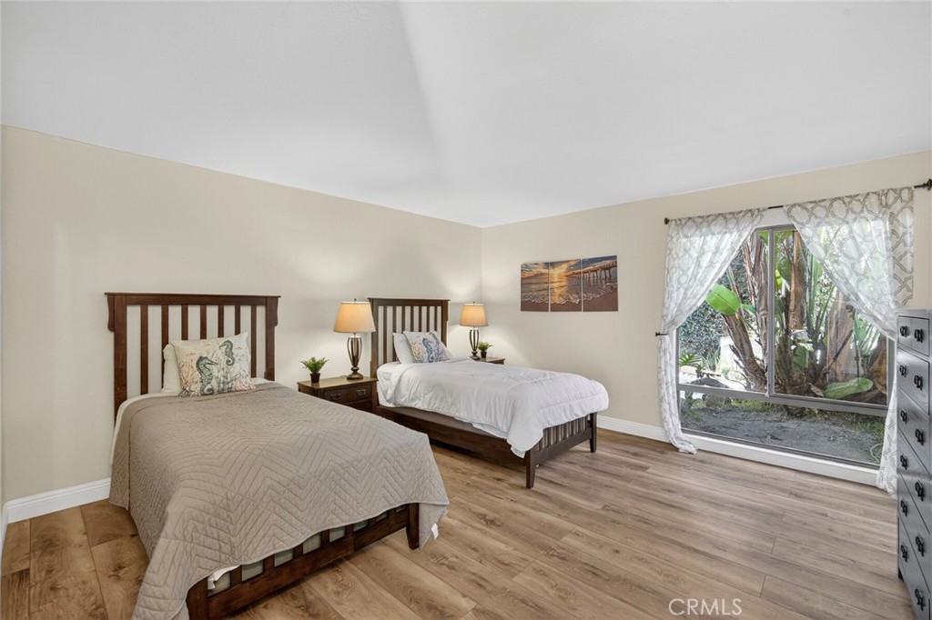 307 E Avenida Cordoba