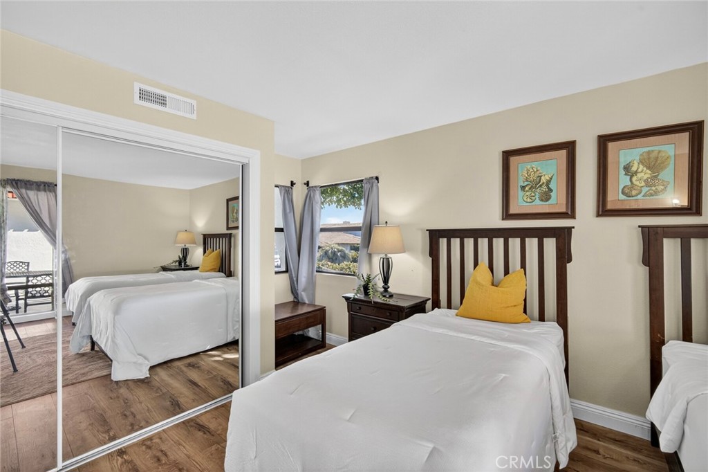 307 E Avenida Cordoba