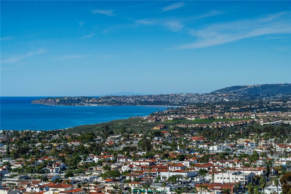 307 E Avenida Cordoba