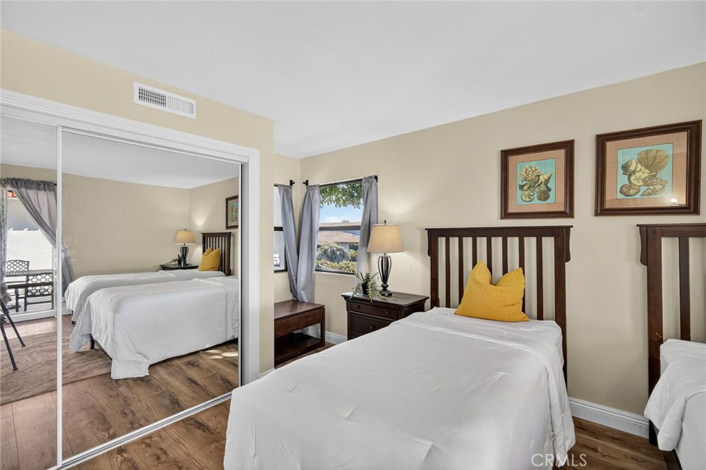 307 E Avenida Cordoba