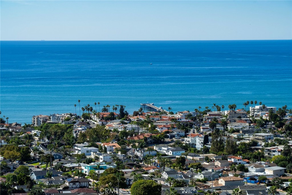 307 E Avenida Cordoba