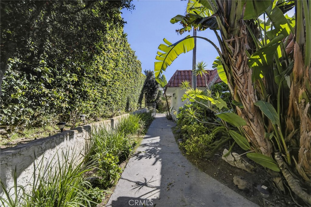 307 E Avenida Cordoba