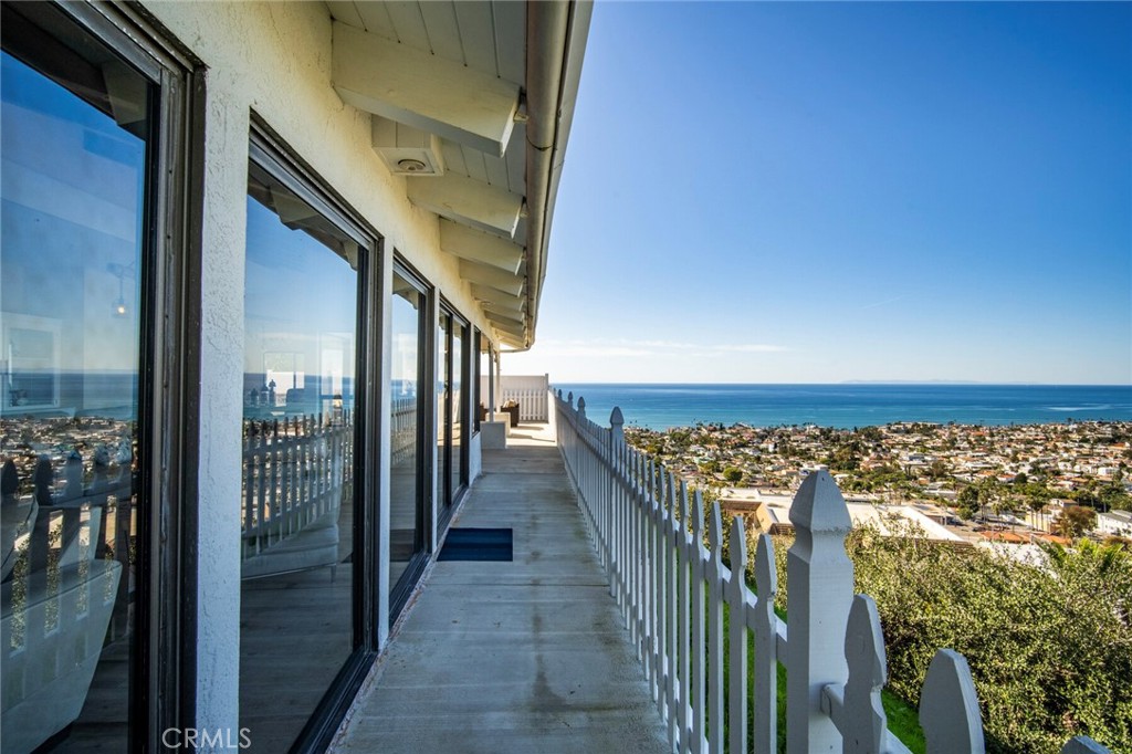 307 E Avenida Cordoba