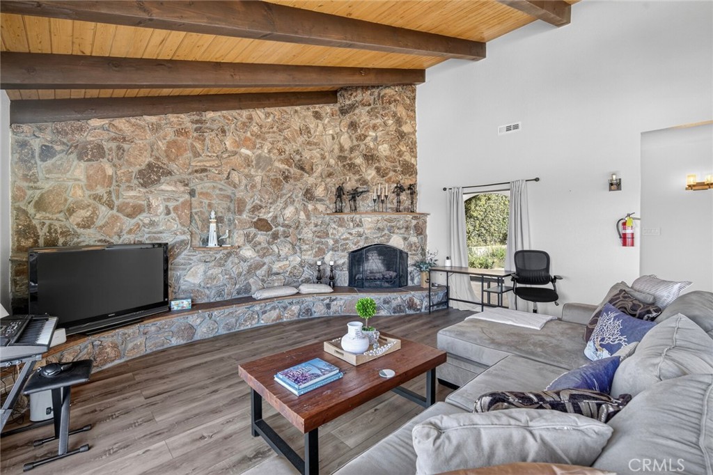 307 E Avenida Cordoba