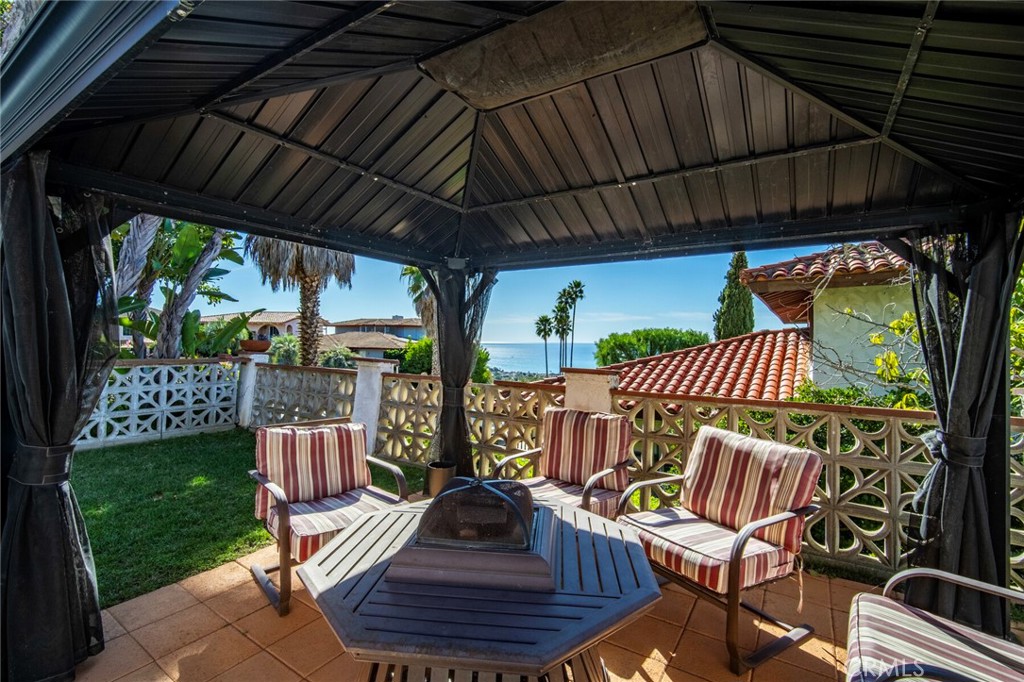 307 E Avenida Cordoba