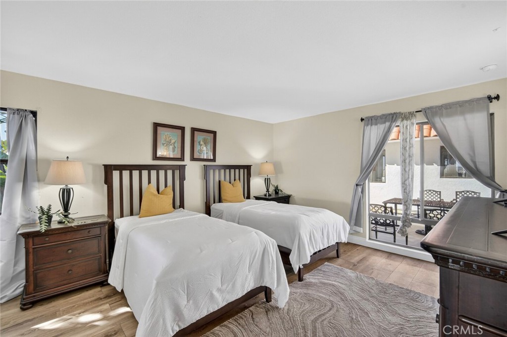 307 E Avenida Cordoba