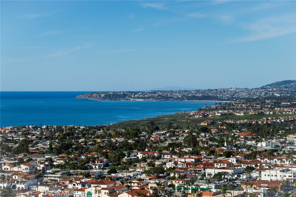 307 E Avenida Cordoba