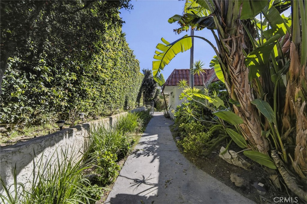 307 E Avenida Cordoba