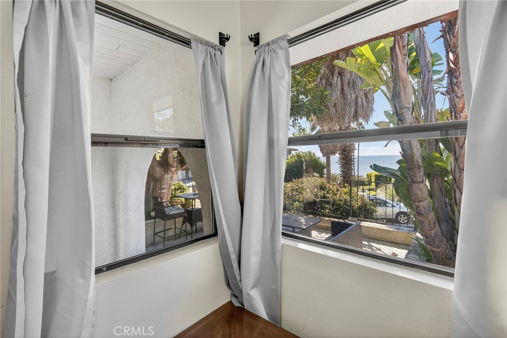 307 E Avenida Cordoba