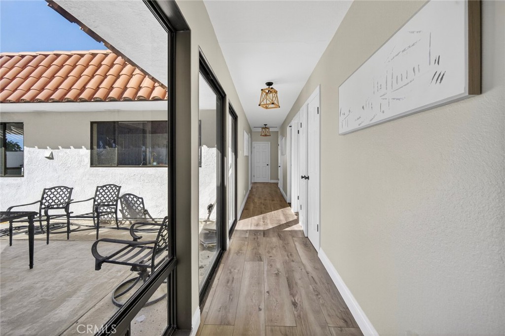 307 E Avenida Cordoba