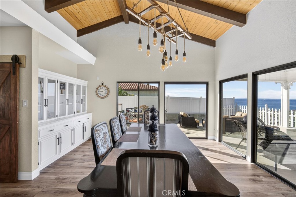 307 E Avenida Cordoba