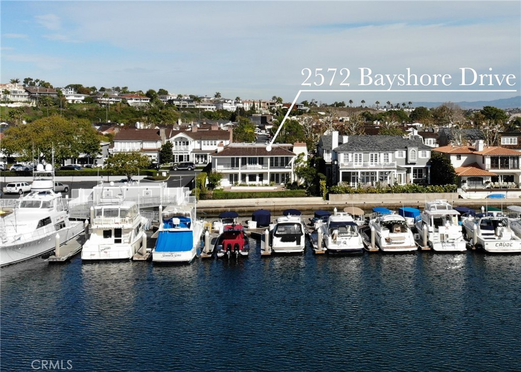 2572 Bayshore