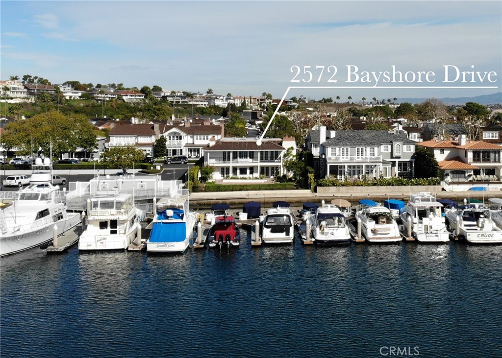 2572 Bayshore