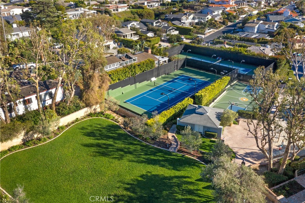 21 N Vista De La Luna