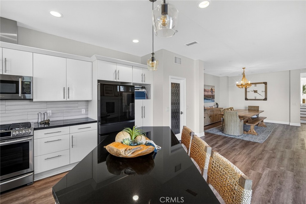 214 Avenida Montalvo 2