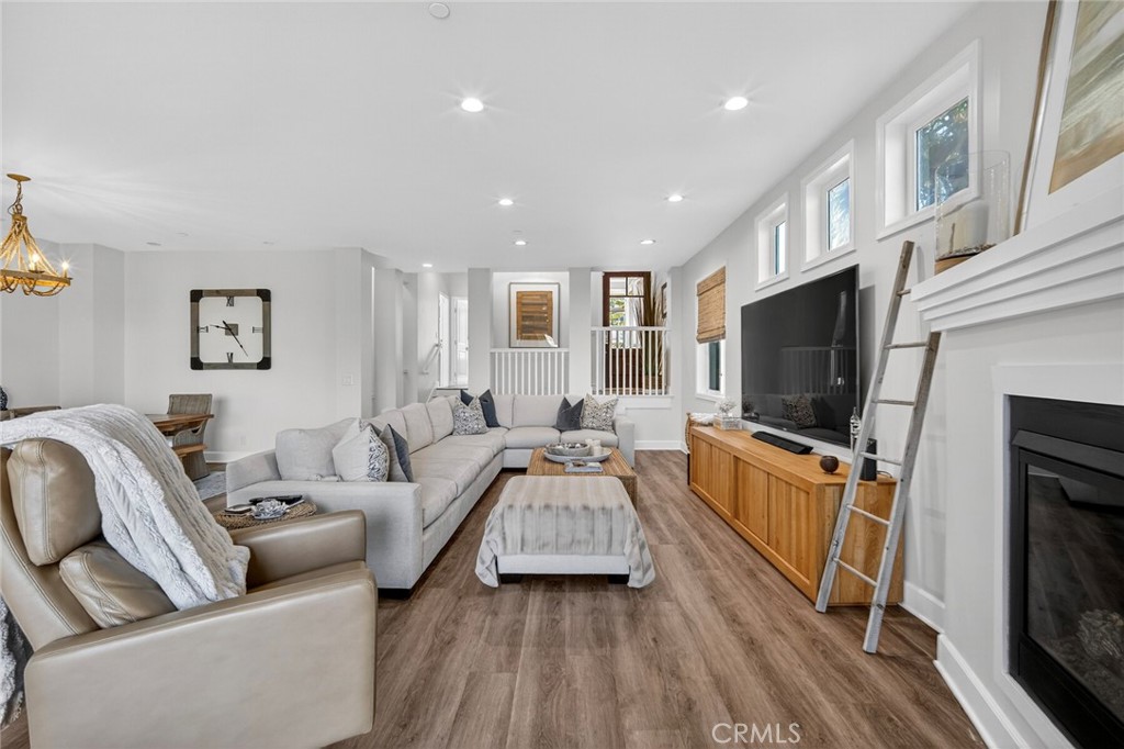 214 Avenida Montalvo 2