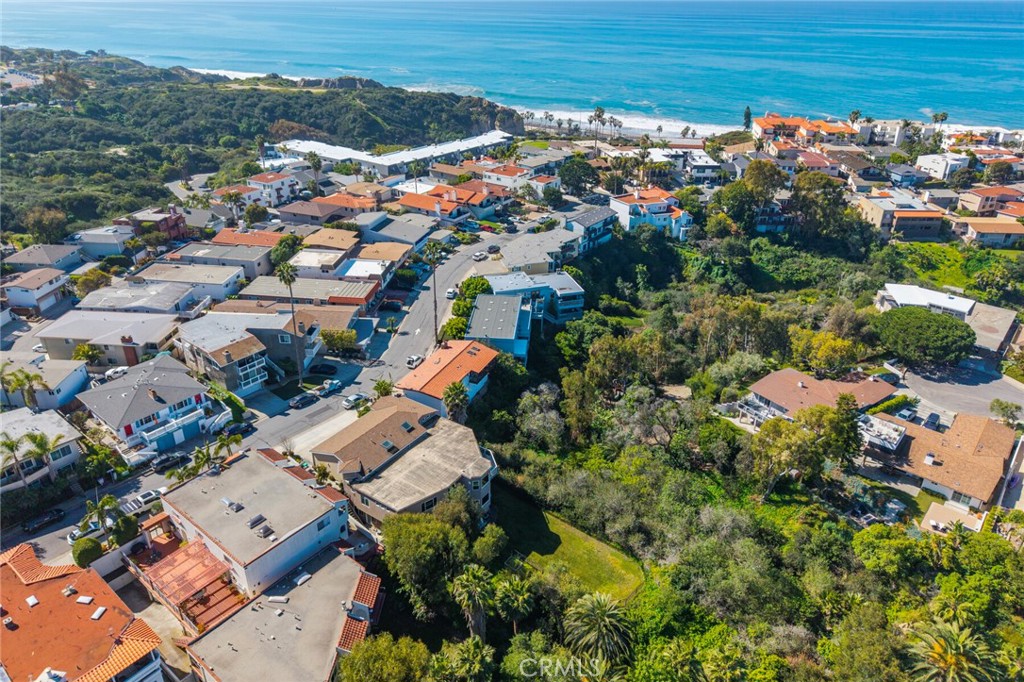 214 Avenida Montalvo 2