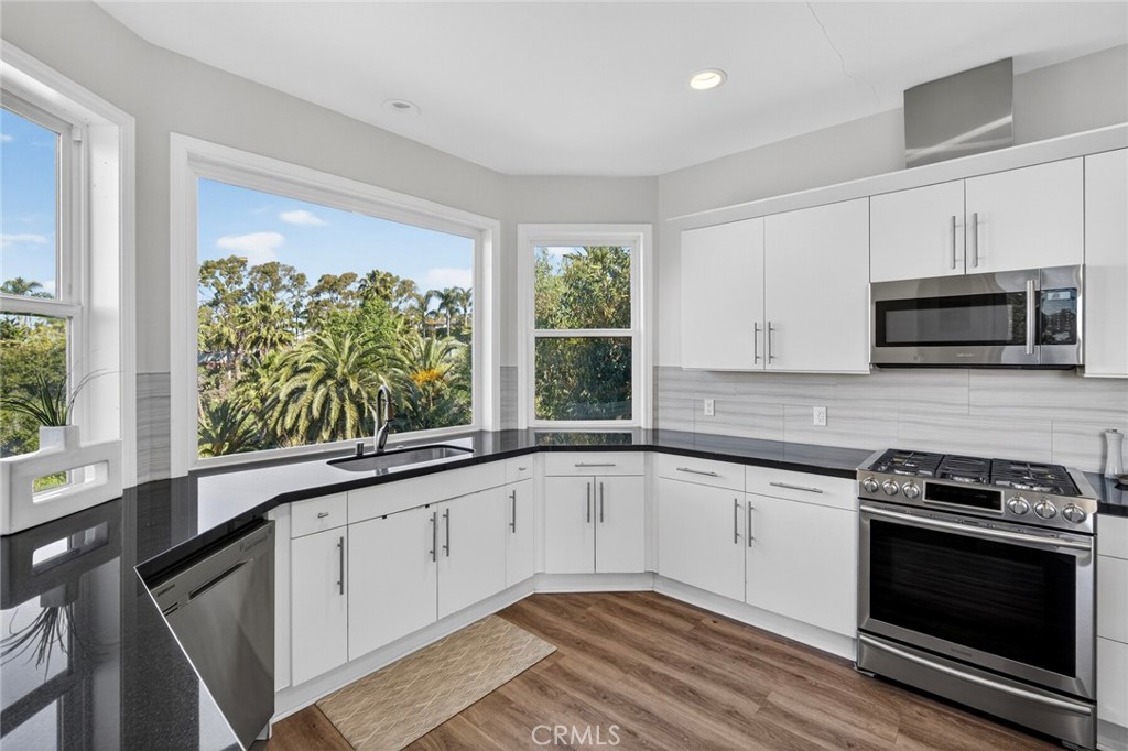 214 Avenida Montalvo 2