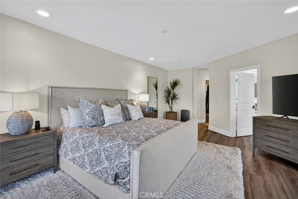 214 Avenida Montalvo 2