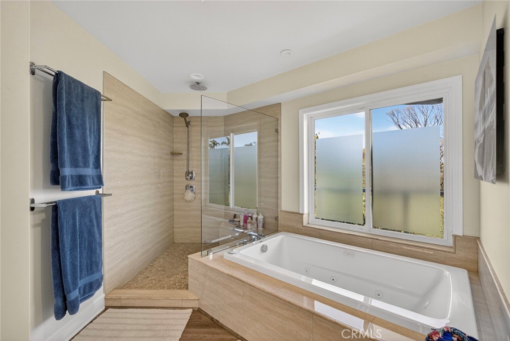 214 Avenida Montalvo 2