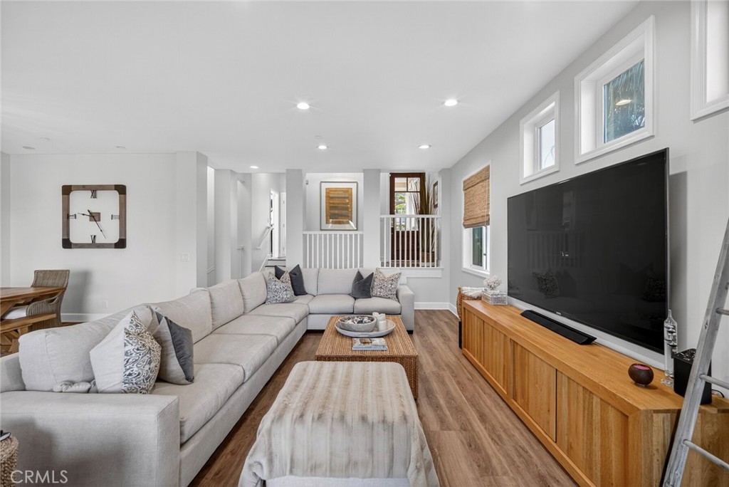 214 Avenida Montalvo 2