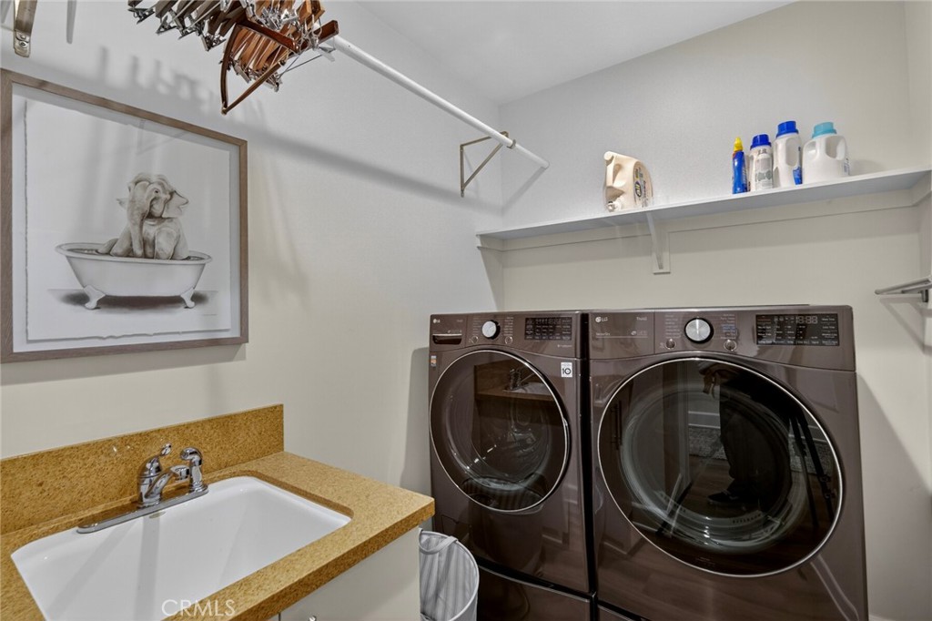 214 Avenida Montalvo 2