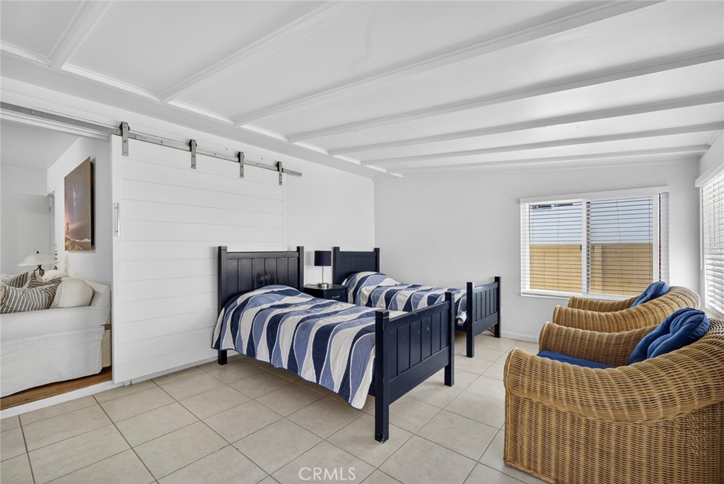 237 Avenida Montalvo A