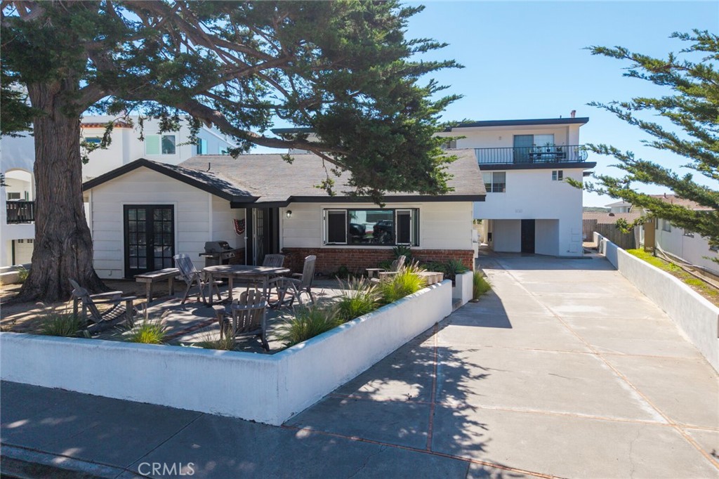 237 Avenida Montalvo A