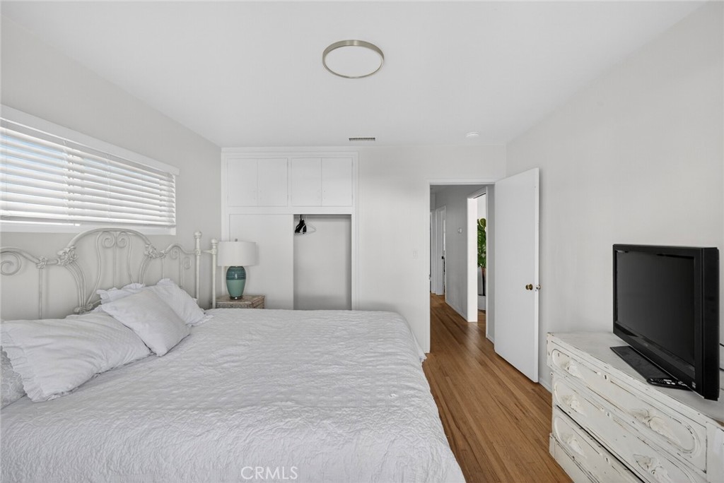 237 Avenida Montalvo A