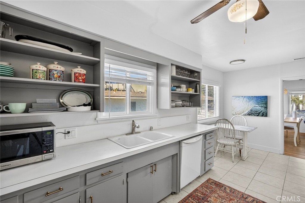 237 Avenida Montalvo A