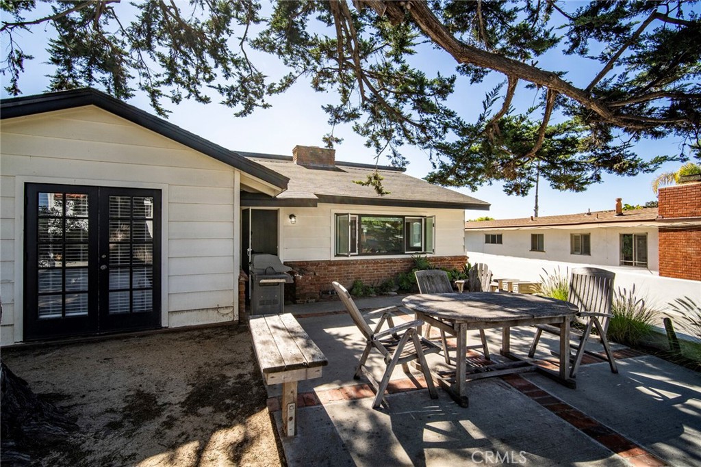 237 Avenida Montalvo A