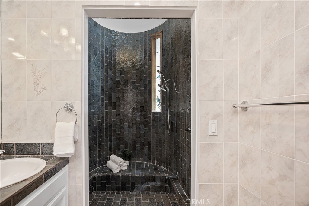 390 Saint Anns Drive