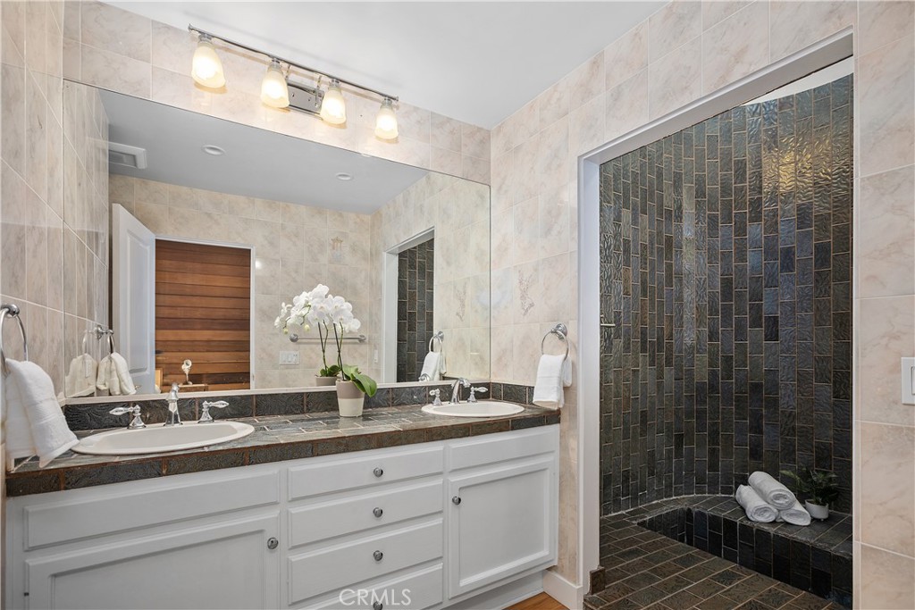 390 Saint Anns Drive