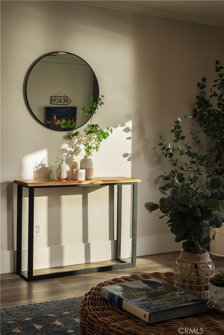 423 Avenida Granada 2