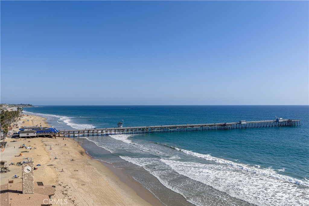 423 Avenida Granada 2