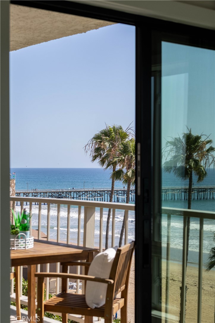 423 Avenida Granada 2