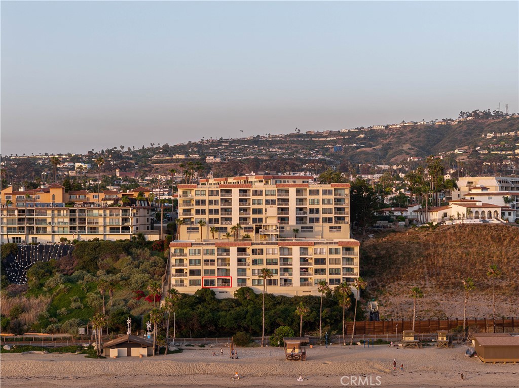 423 Avenida Granada 2