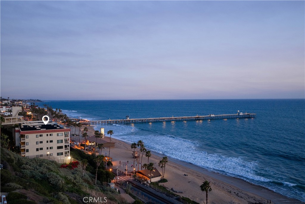 423 Avenida Granada 2