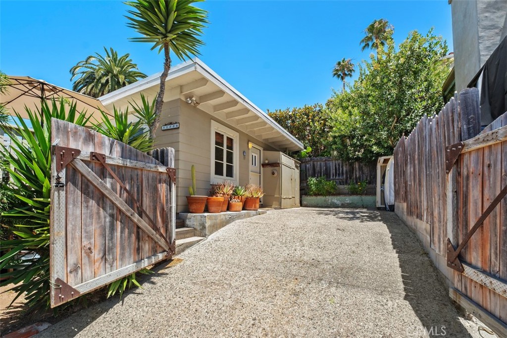 31886 Hillside