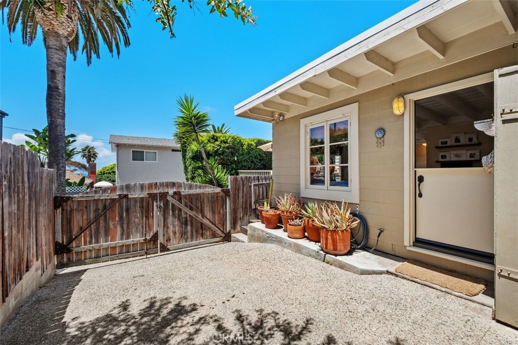 31886 Hillside