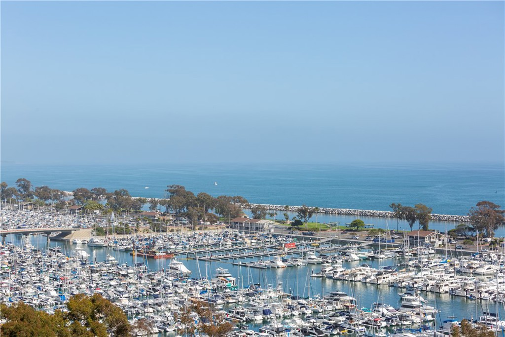 24352 Santa Clara