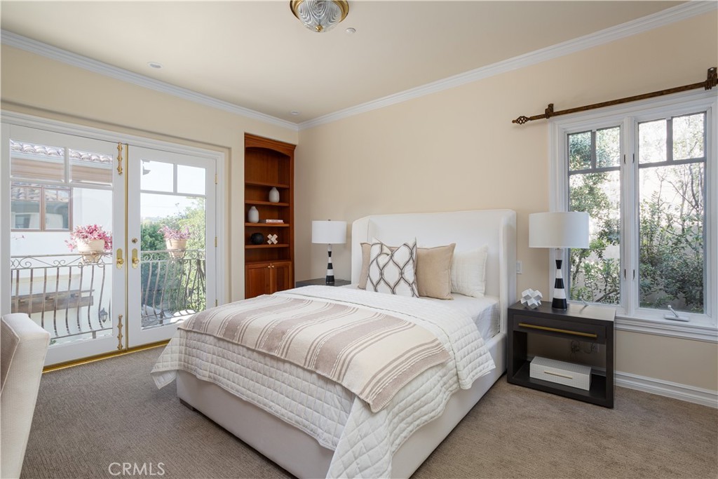 24352 Santa Clara