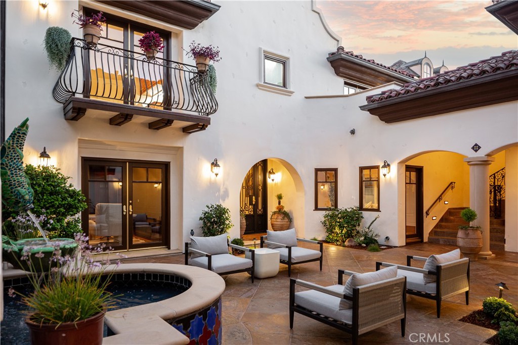 24352 Santa Clara
